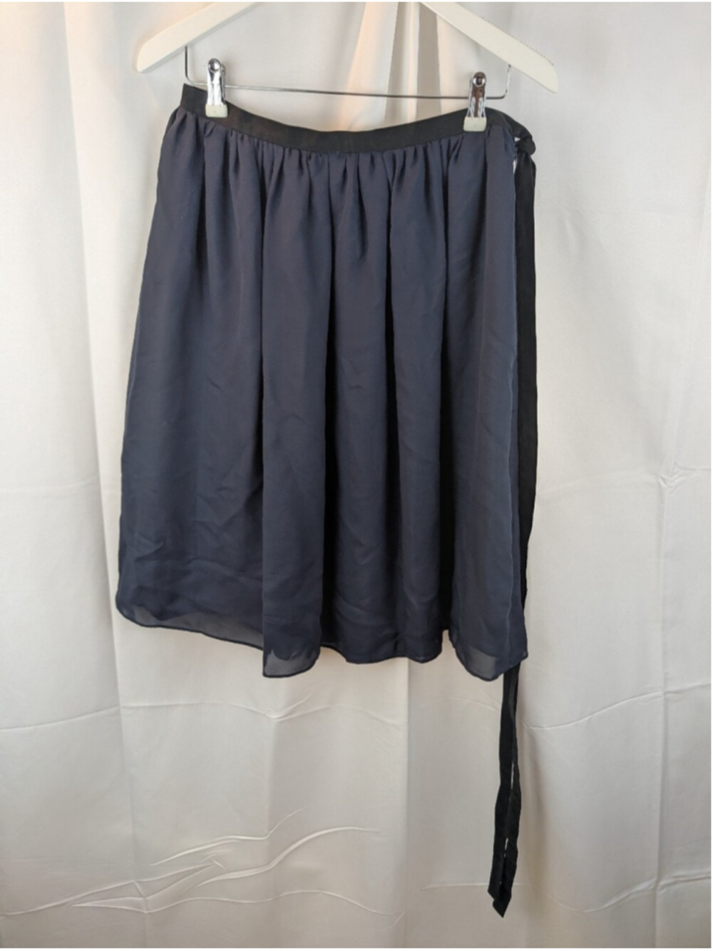 Trussardi Navy Silk A-Line Skirt with Tie Size M(44) In EUC